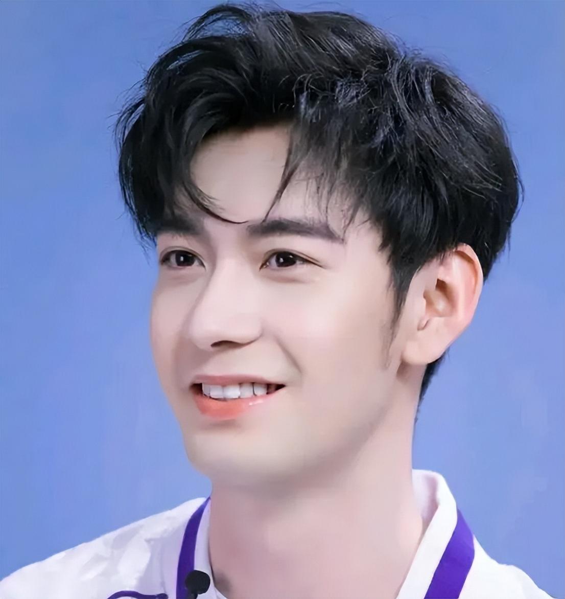 回顾:剑眉星目,面如冠玉,这9位男星的长相,击中了国人审美