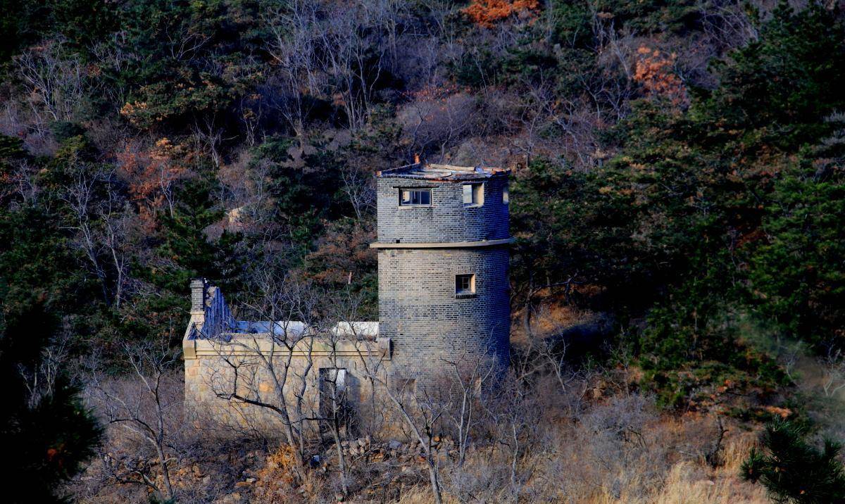 八路军主力团攻下一小堡垒,歼敌170却自损2千,鬼子炮楼真是难打