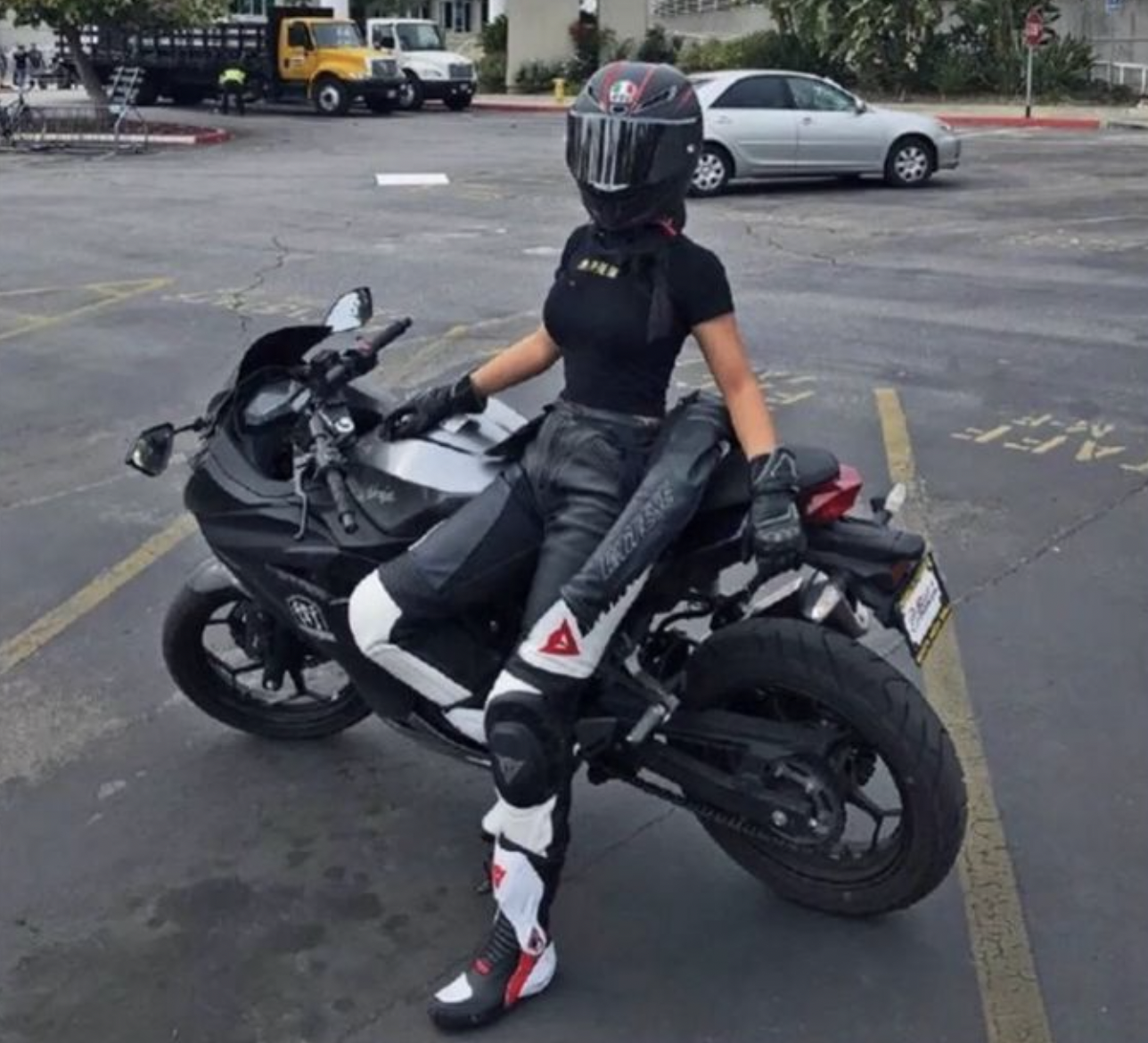 回顾:女孩为了美国绿卡,嫁给大20岁的美国大叔,还在美国当过兵