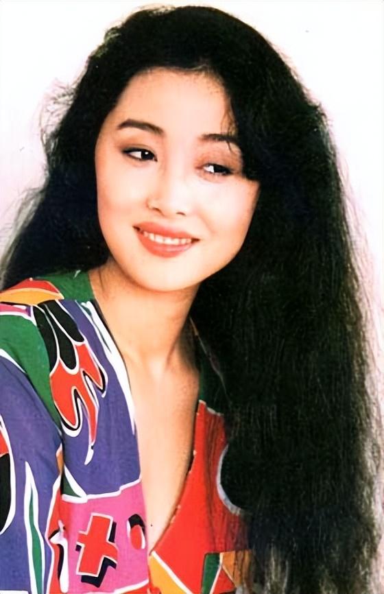 回顾:3婚2离,带着二夫的孩子和一夫复合,55岁的刘蓓过得怎么样