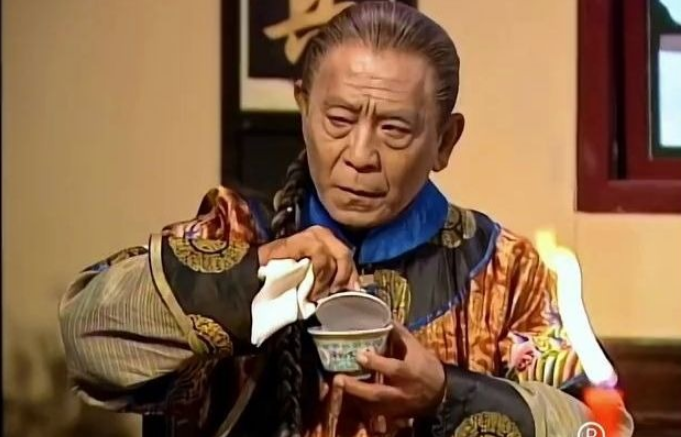 陈小春版《鹿鼎记》中的海公公,曾给很多观众留下了童年的阴影.