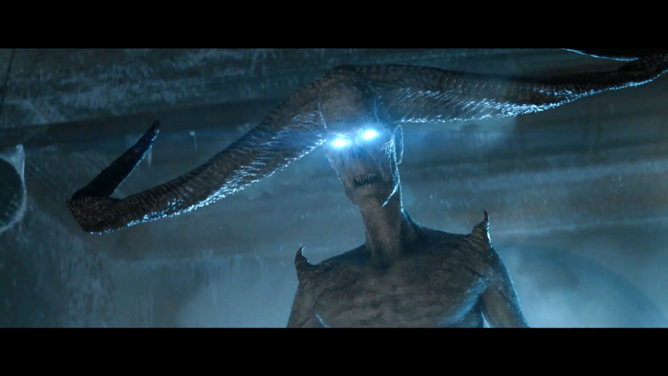 影片描述纽约陷入冰封灾难,新生代英雄挺身而出拯救城市.