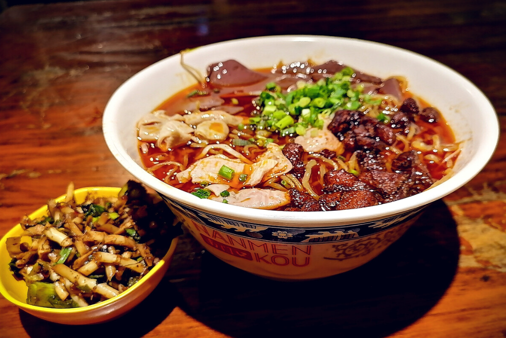 贵阳美食大揭秘!这十道小吃,让你秒变"吃货"达人!