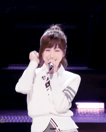 回顾:三四十岁能演学生只服这7位,不用装嫩校服一穿灵气就来!