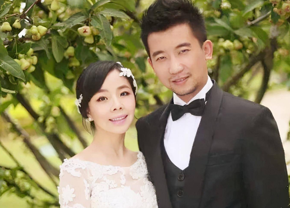 王小妮的结婚照片图片