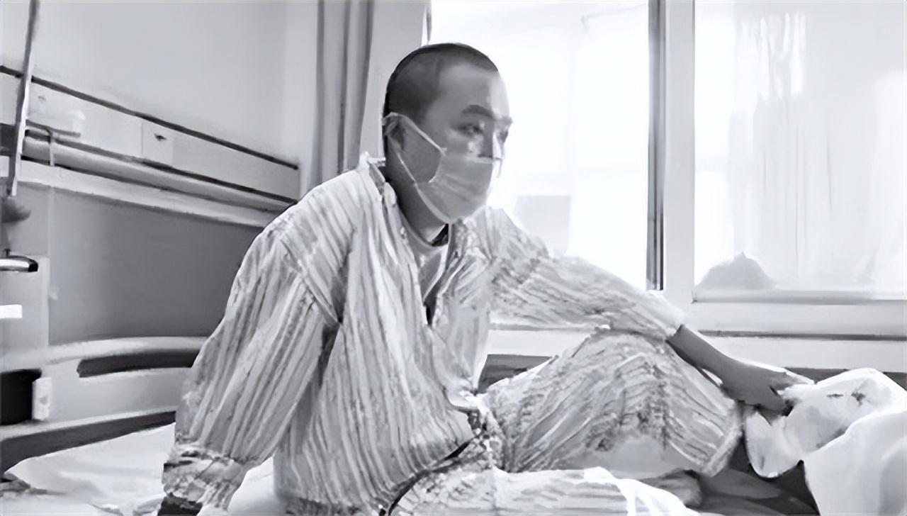 "张迪看着医生凝重表情,不由得紧张起来,小心翼翼的急切询问,想立刻