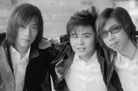 盘点从红极一时到落魄的6个组合,有人街头卖唱,有人暴瘦到100斤