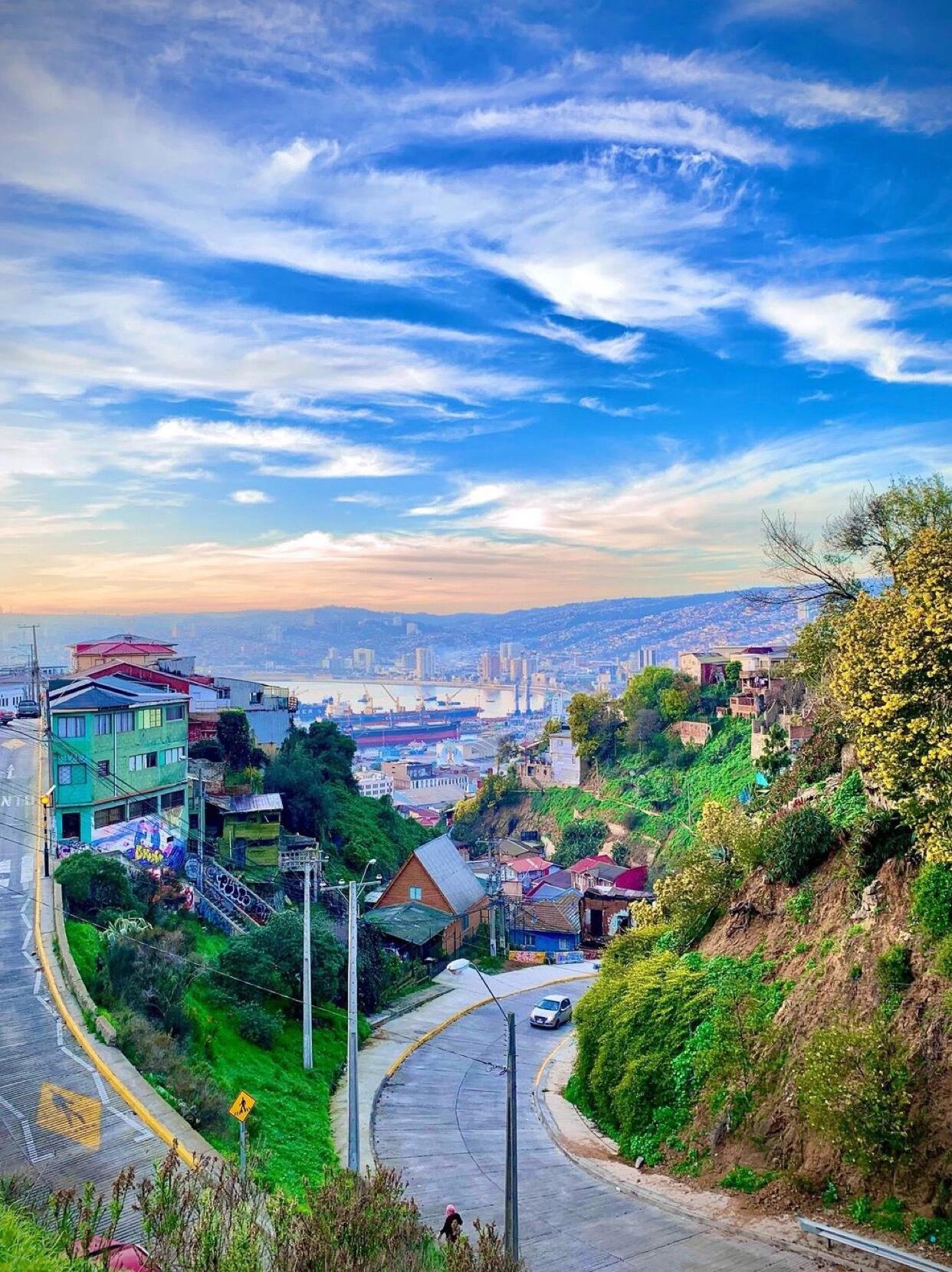 圣地亚哥省智利的著名景点  智利的瓦尔帕莱索 一个五彩斑斓的梦幻