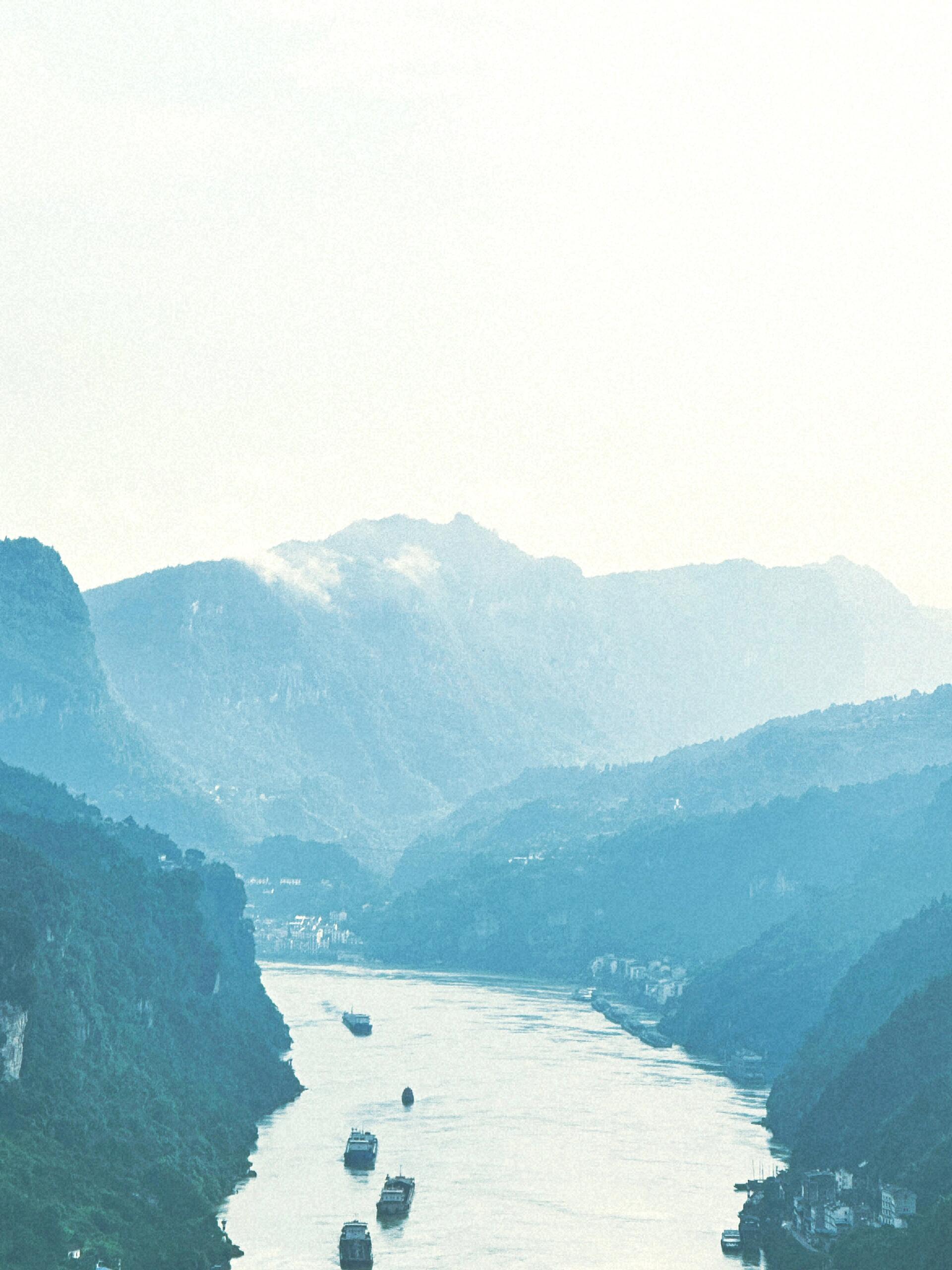 西陵峡 国家aaaa级旅游胜地的魅力  在长江三峡的壮丽画卷中