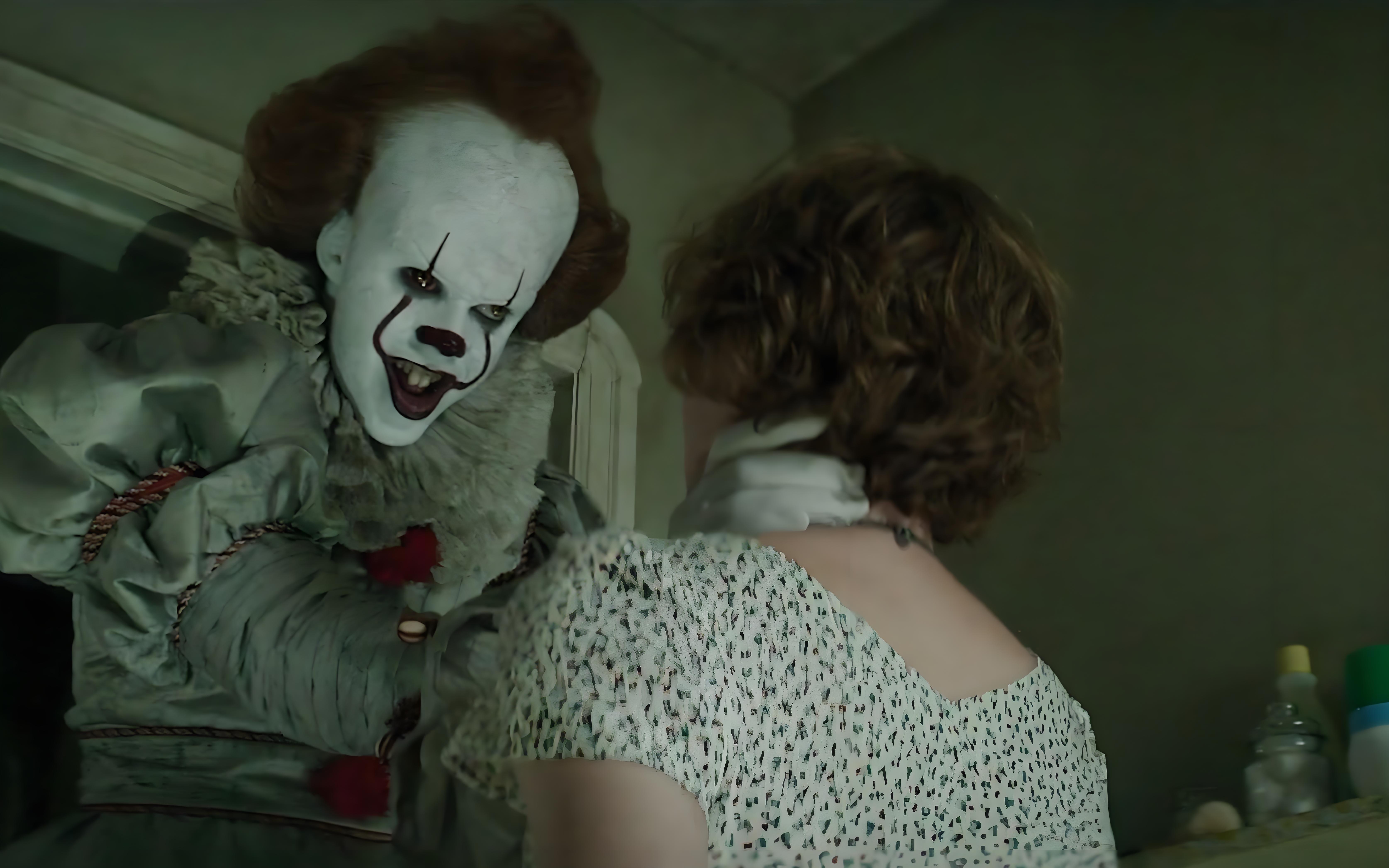 历经三次改编,经典白面小丑形象,《小丑回魂》经典上映