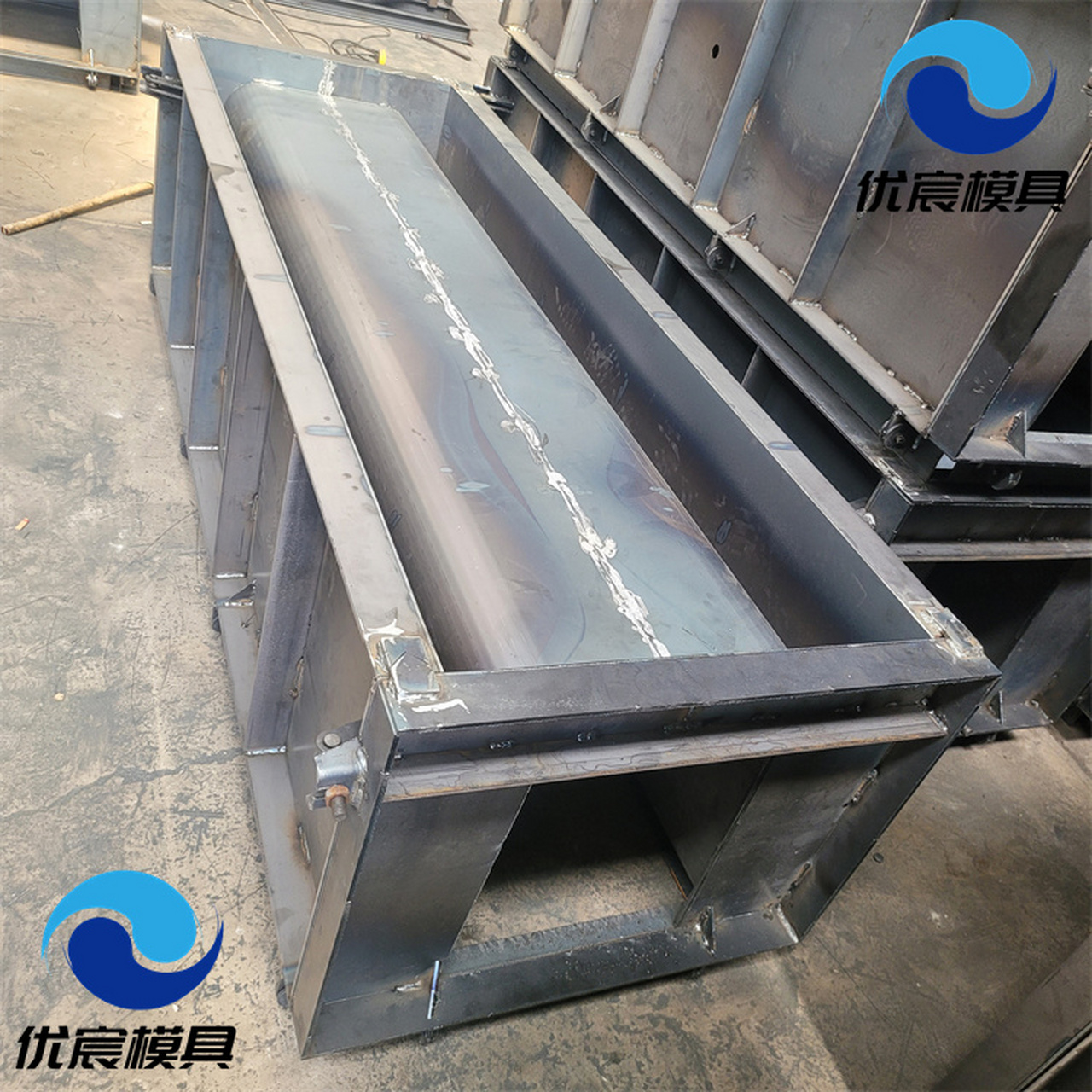 我们的高标准模具助你打造优质水渠,引水槽与急流槽.