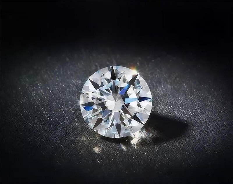 莫桑石是什么石头