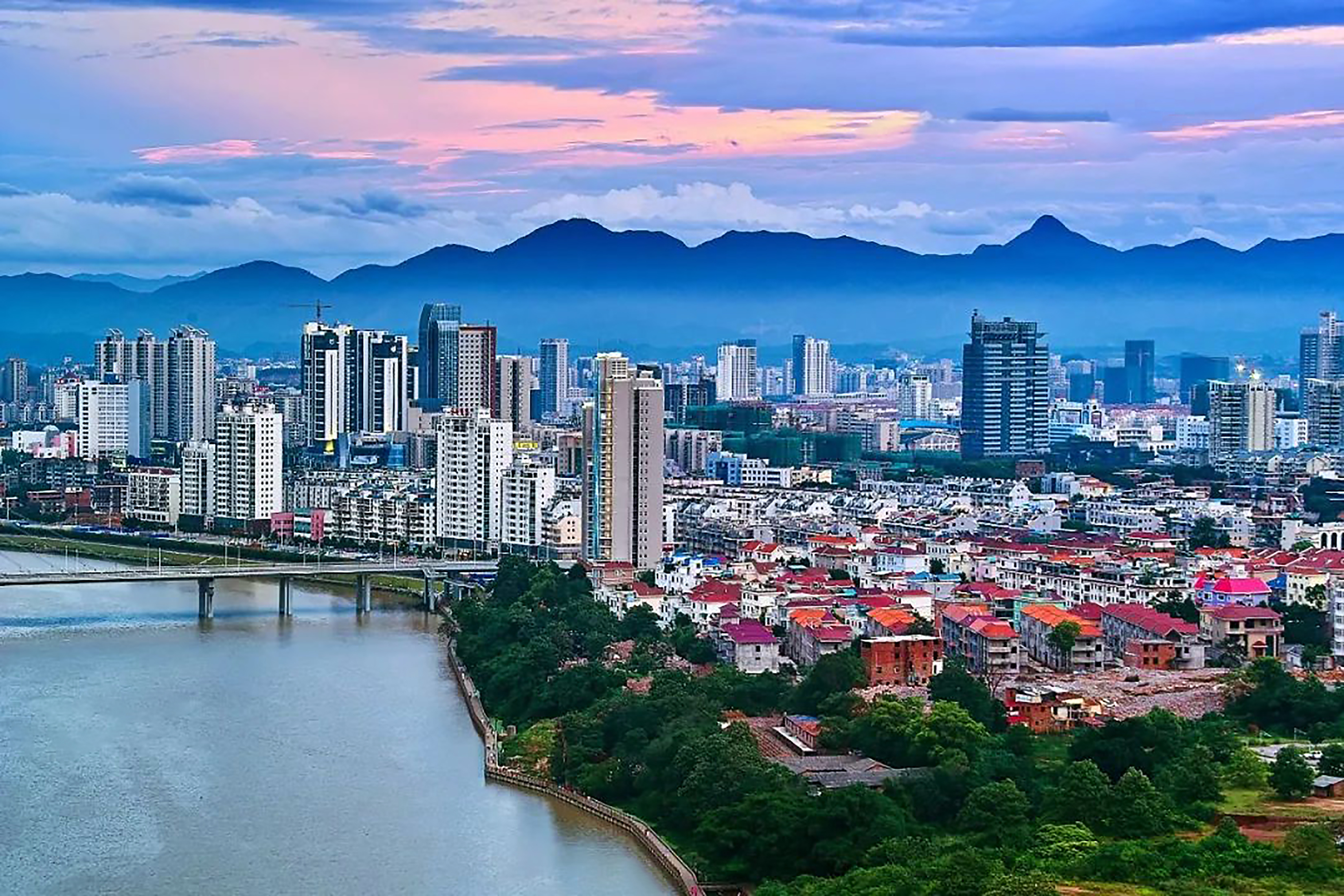 赣州城乡 发展差距 悄然显现相关图片3