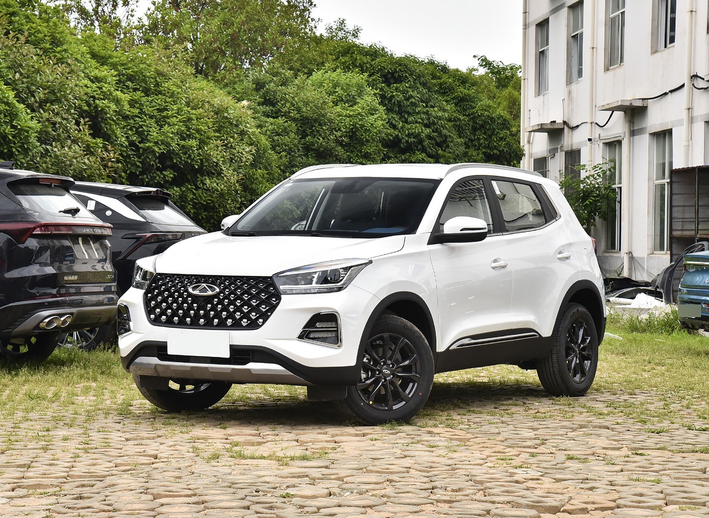 小型suv10万以下图片