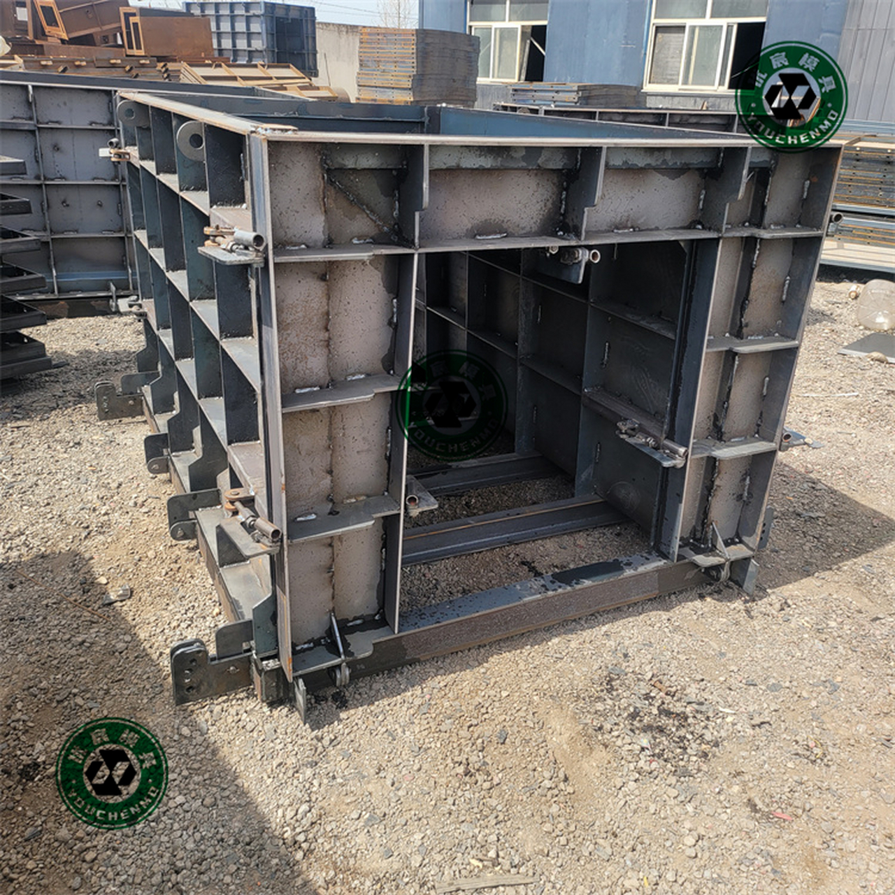 我们的高标准模具助你打造优质水渠,引水槽与急流槽.