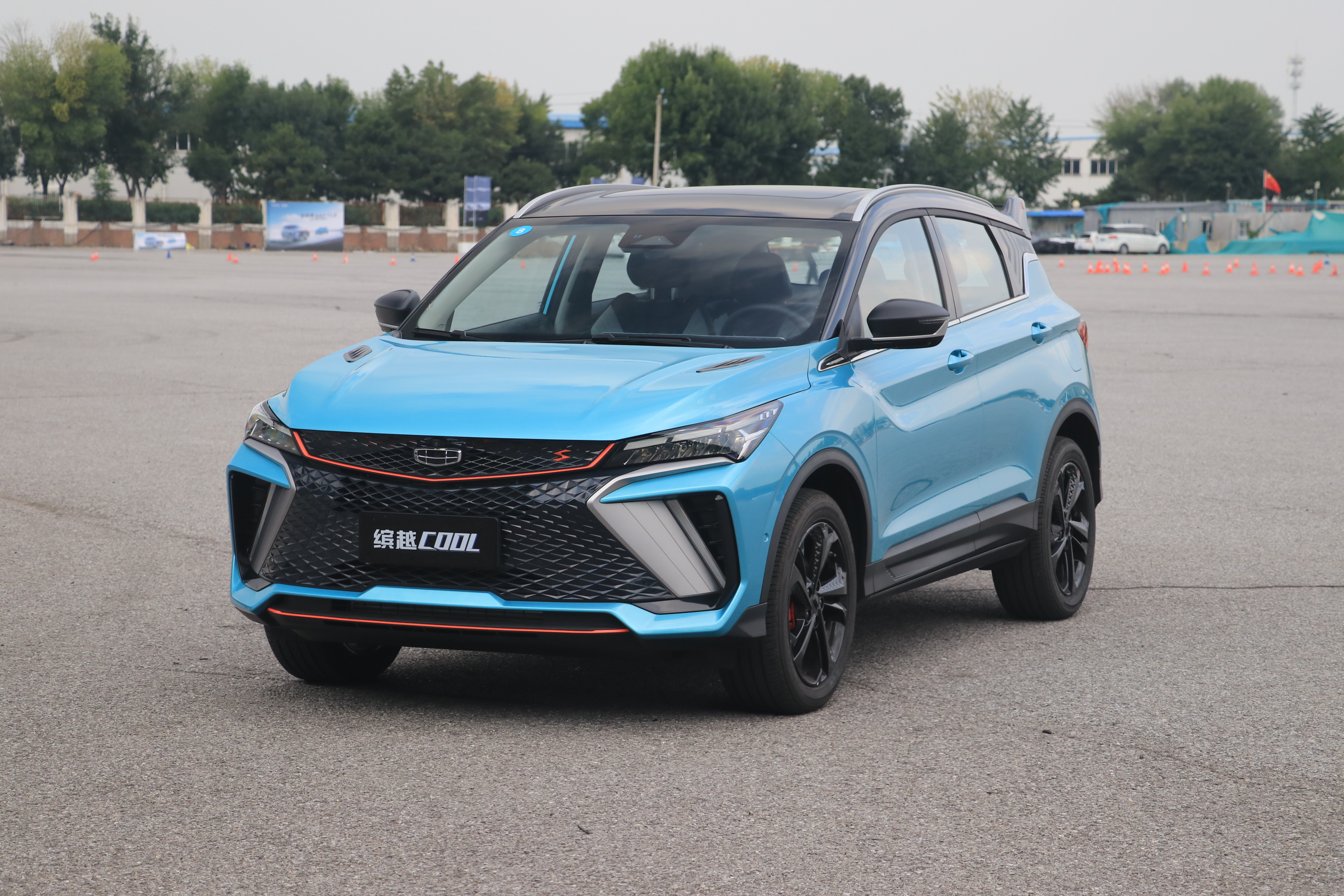 「吉利缤越」2024款 1.5t dct龙腾版:激情与科技的完美融合!