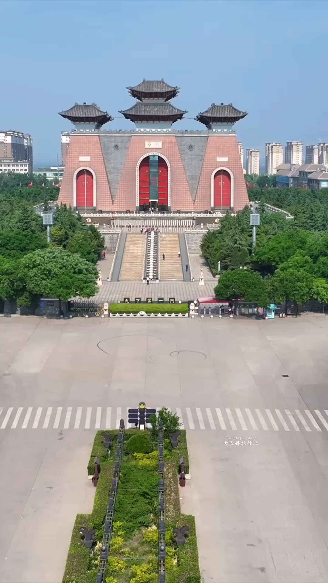 山西临汾华门比法国凯旋门还要漂亮的一座大门,你有来过这里嘛?