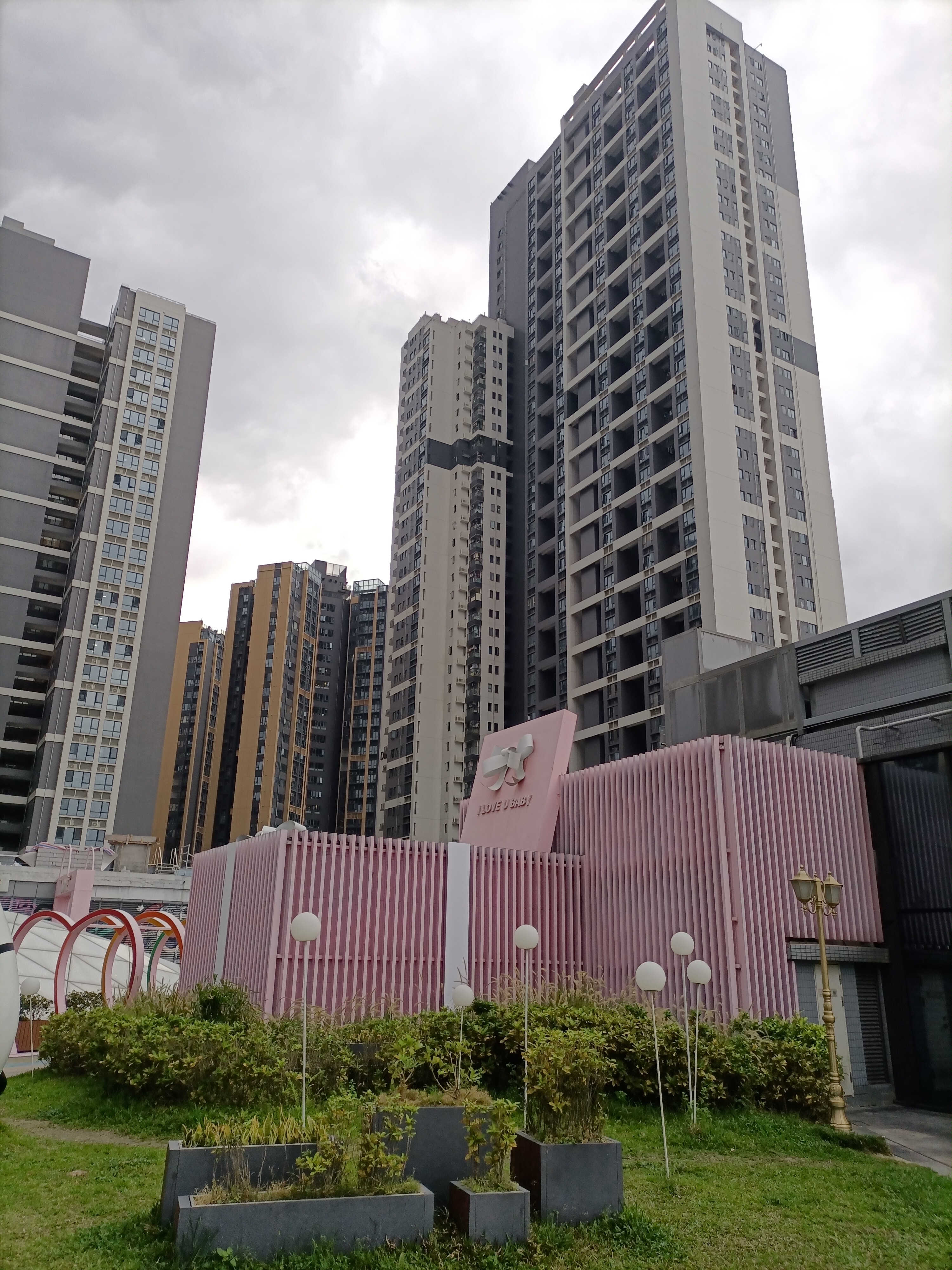 一开始,他们告诉我: "你穷是因为你不够努力"