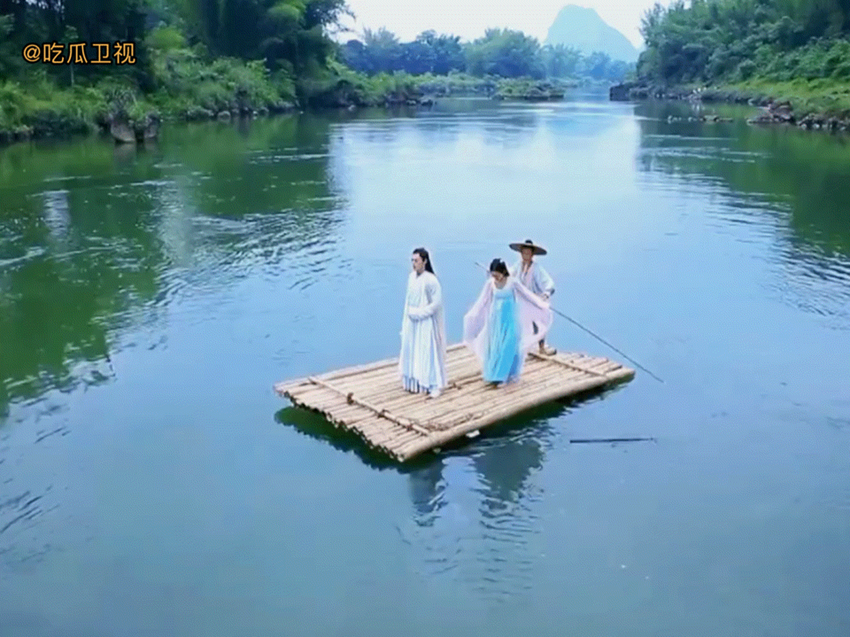 《花千骨》的实景确实好美,连带着广西的这个景区都火了.