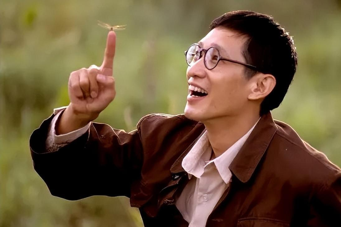 在电视剧《等你回来》的拍摄中,他与著名演员傅彪有过许多对手戏,后者