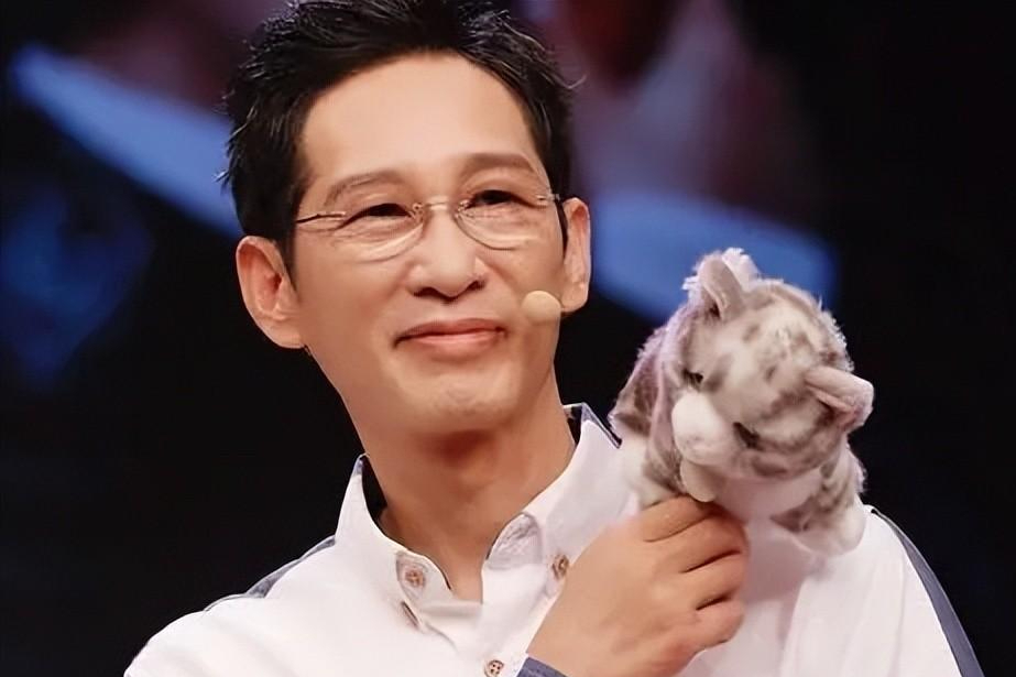 王劲松,他的一生充满了跌宕起伏,却又让人动容