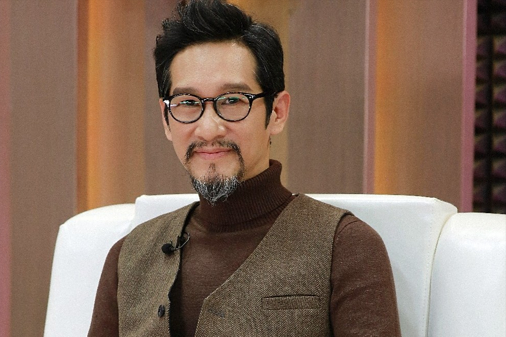 王劲松,他的一生充满了跌宕起伏,却又让人动容