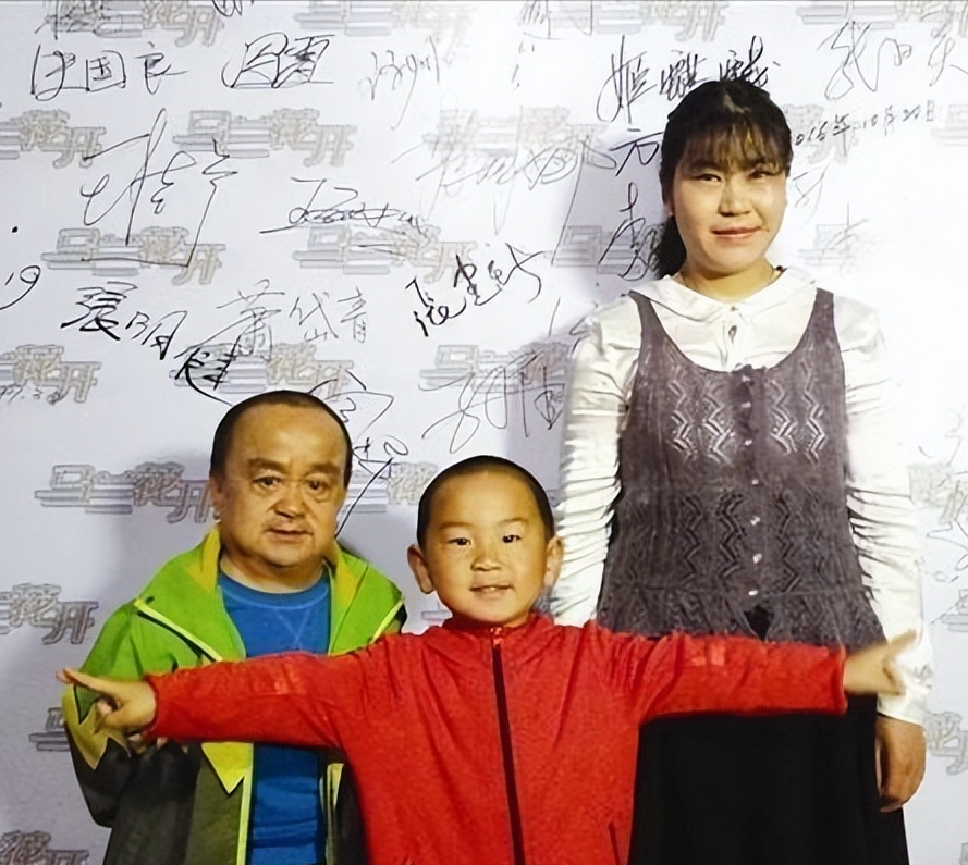 妻子马玲的无私支持:张伸背后的坚强后盾与幸福家庭的力量