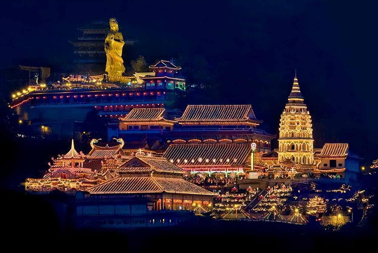 马来西亚槟城的极乐寺,东南亚地区最大的华人寺庙,来头很大!