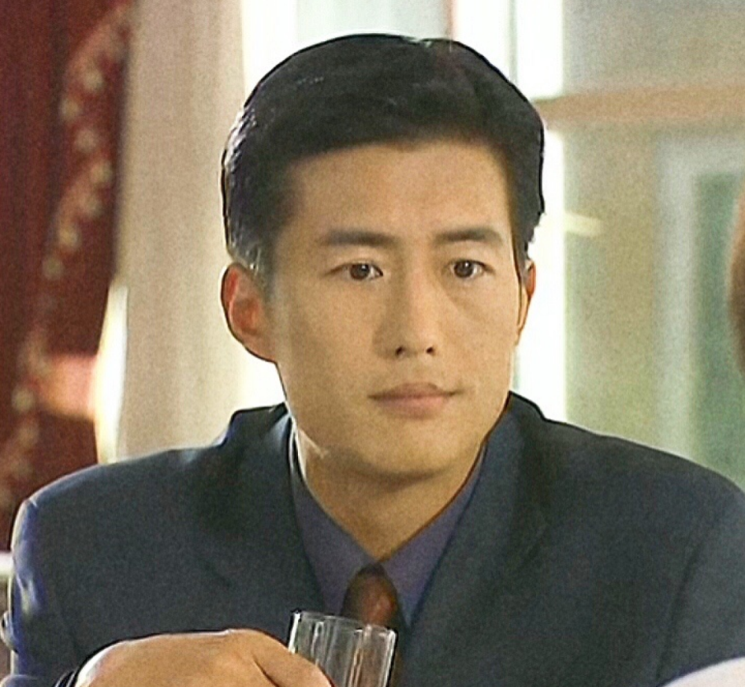 回顾王玲:嫁给二婚离异的高曙光,在他52岁时圆了他生儿子的美梦