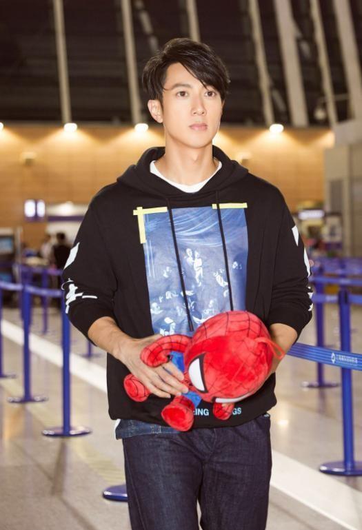 吴尊:娱乐圈"诈骗犯",结婚9年仍装作单身狂炒cp,惊呆大众