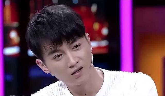 世上绿茶千千万,陈妍希这种太少见,陈晓7年婚姻的心酸谁懂