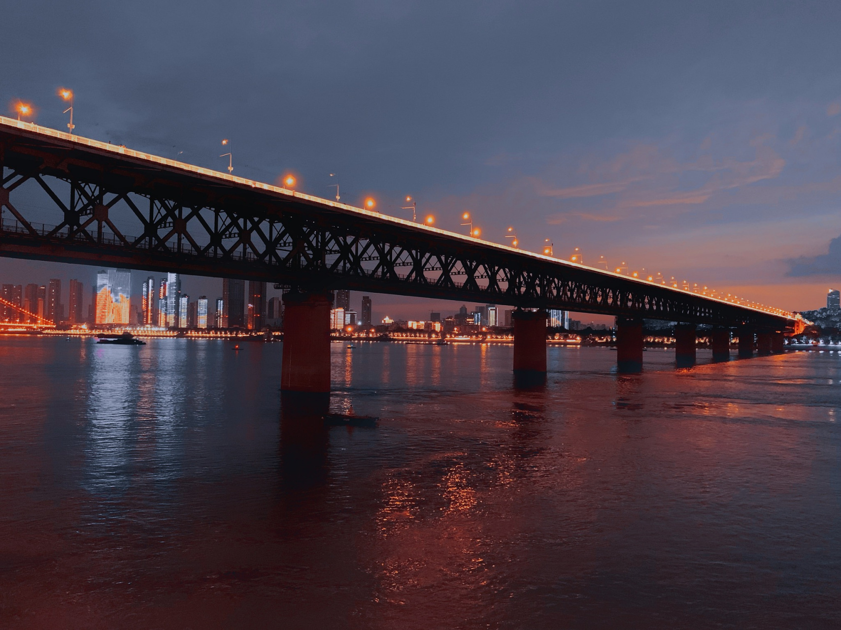 杭州旅游必去十大景点:天堂之城的绝美画卷