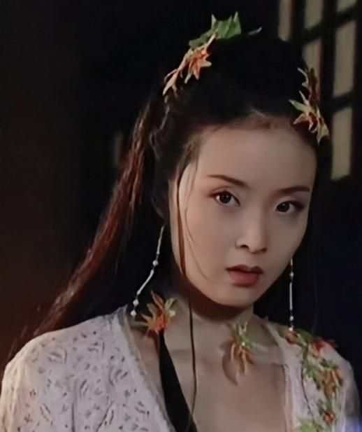 回顾这5位女演员,明明长得一脸甜美,导演为什么要选她们演反派