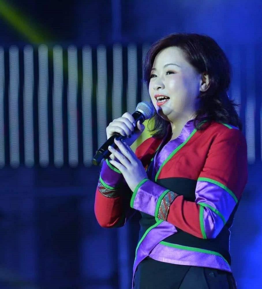 回顾山路十八弯的李琼:曾把青歌赛逼到改规则,为何在巅峰时消失