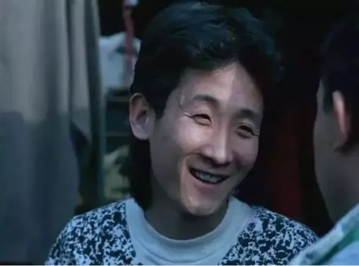 回顾梁天:全家没出息的孩子,替哥哥还清百万债务,撑起母亲晚年