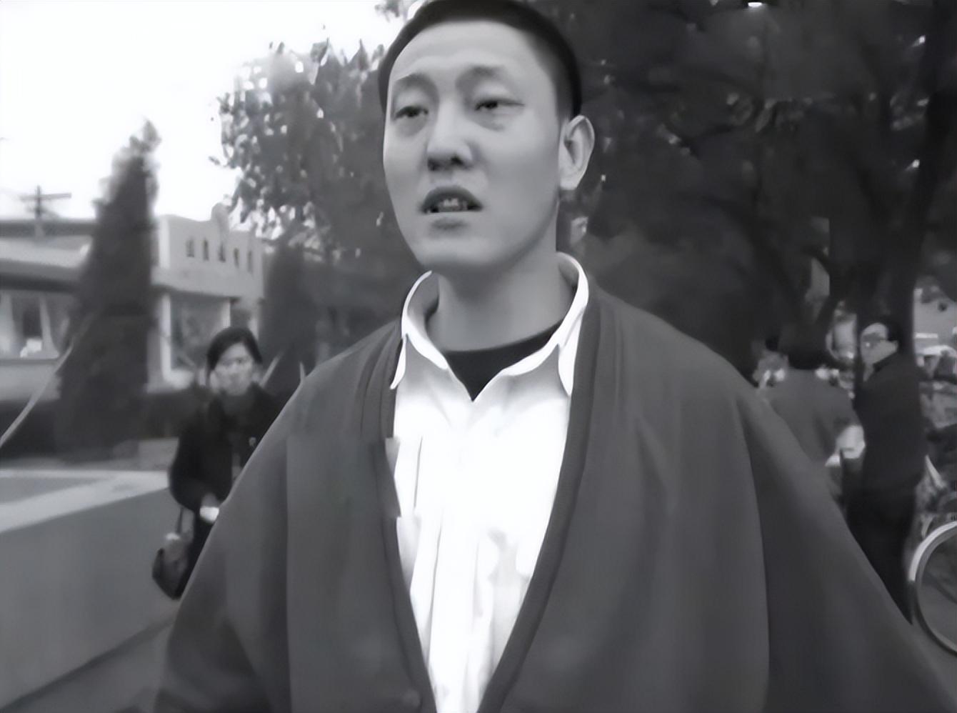 回顾韩磊:苦追王燕两年,39岁终于得偿所愿,结婚16年仍似初恋