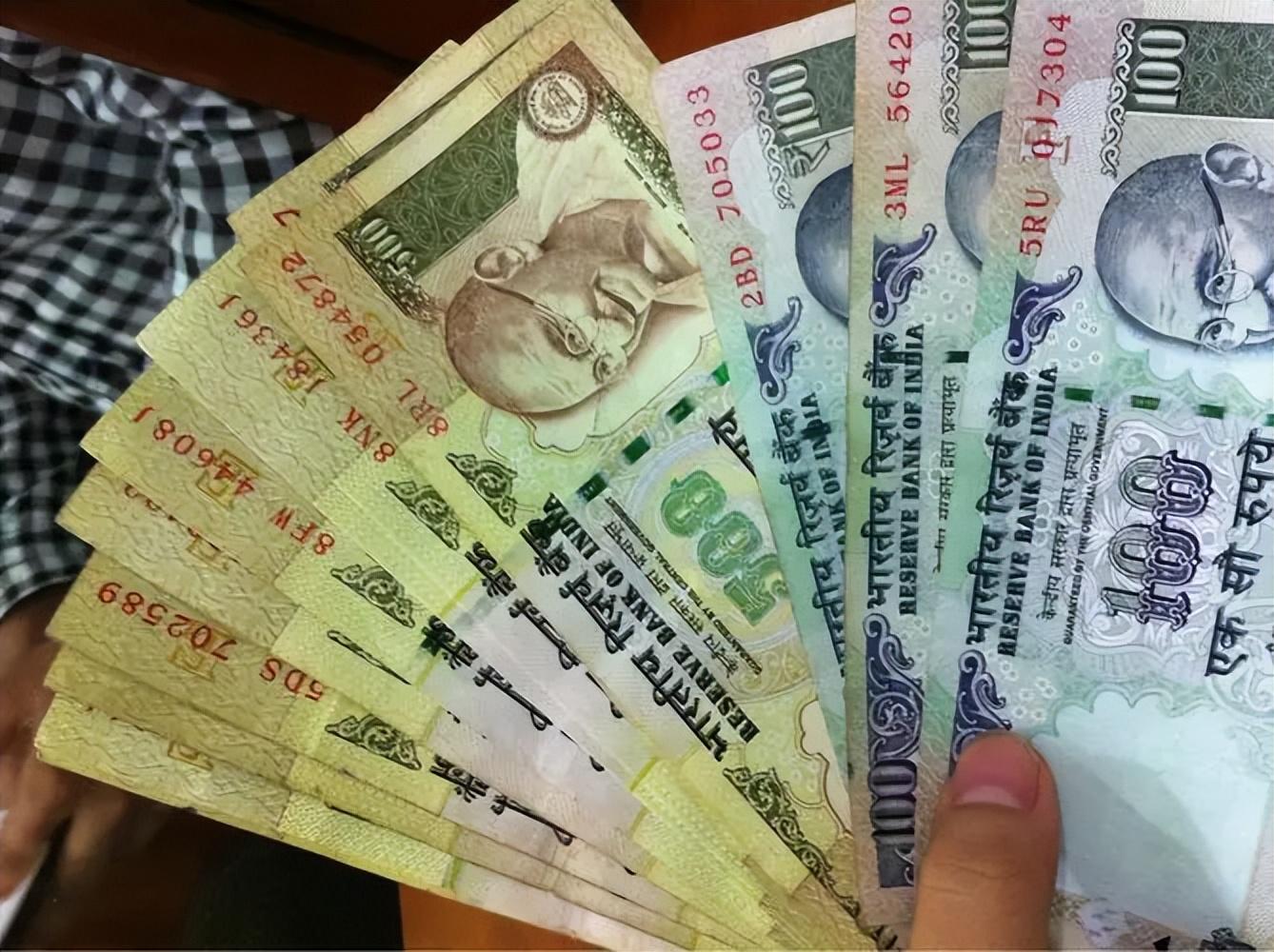 我在印度生活和工作了一年,说几句可能很多人不爱听的大实话