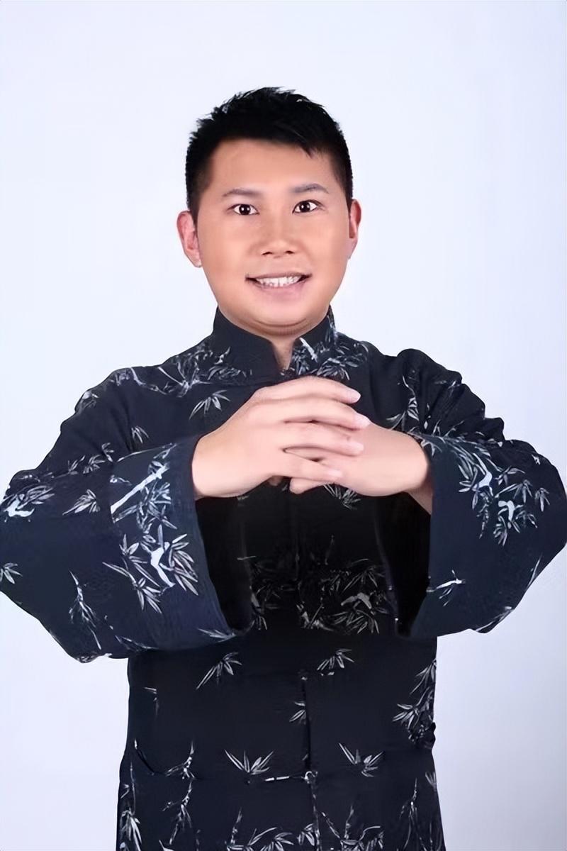 回顾:何云伟,终究为自己的"两面三刀"付出了代价