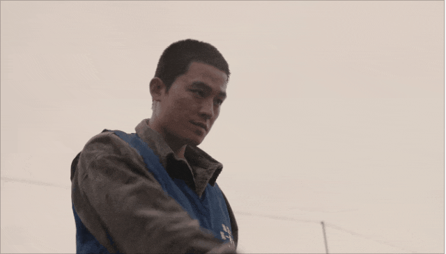 当心!你以为的烂剧变黑马,欧豪《不可告人》开播引爆收视率第一