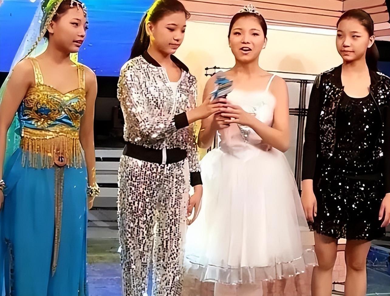 回顾山东四胞胎"冰清玉洁",上同所大学还住一间宿舍