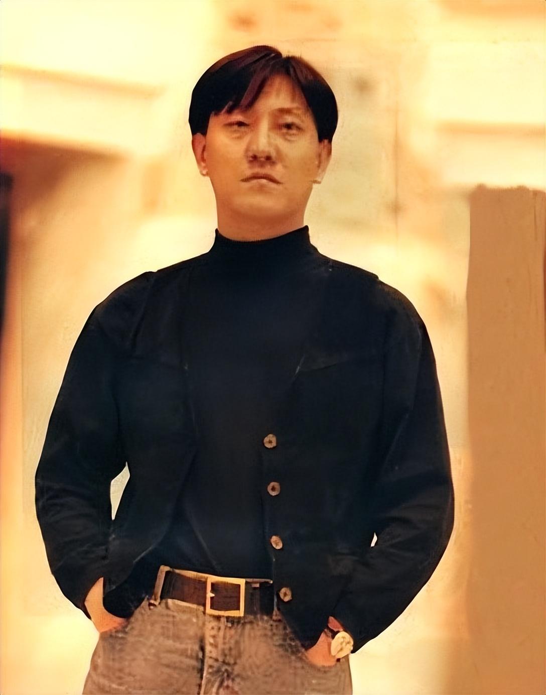 回顾韩磊:苦追王燕两年,39岁终于得偿所愿,结婚16年仍似初恋