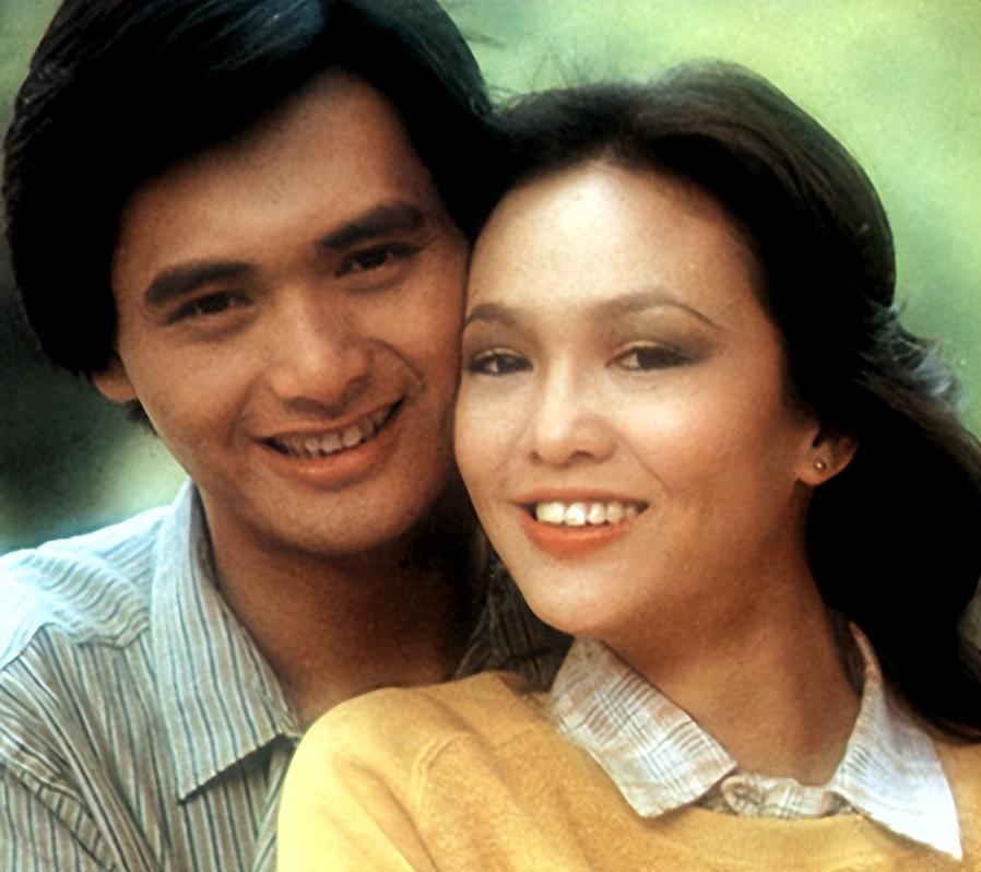 因为郑裕玲每天要打好几份工,人系絫vb的招收现场