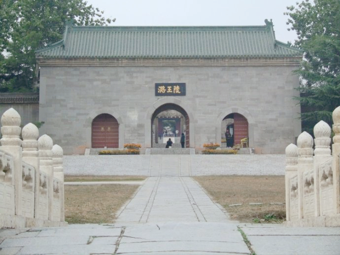 万历帝生母李太后,从宫女到皇太后,不当女强人,格局也要大