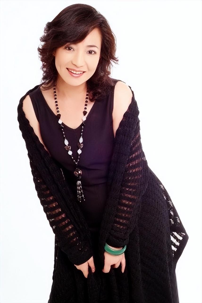 回顾:因张铁林的一句话,戴春荣拍《还珠格格》,拍完就后悔了