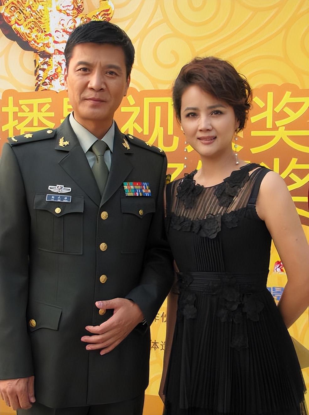 回顾茹萍:与丈夫因聚少离多而离婚,如今女儿也走上了她的老路