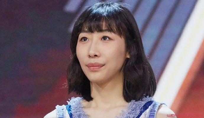 然而,步入职场之后,任素汐却面临着严峻的现实挑战.