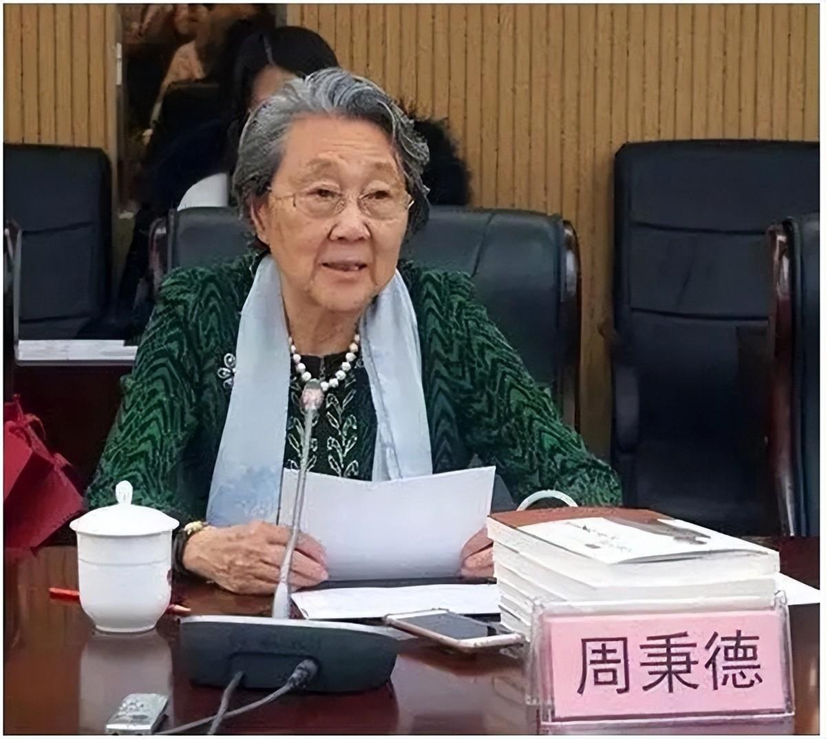 1960年,周总理为什么让热恋中的侄女分手?原因很简单也很伟大