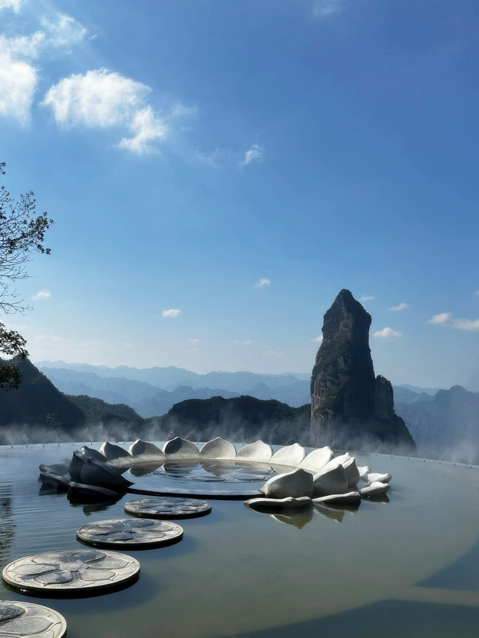 神仙居在哪里?  【台州·神仙居】有电梯,有缆车,上山可以全程不用爬!