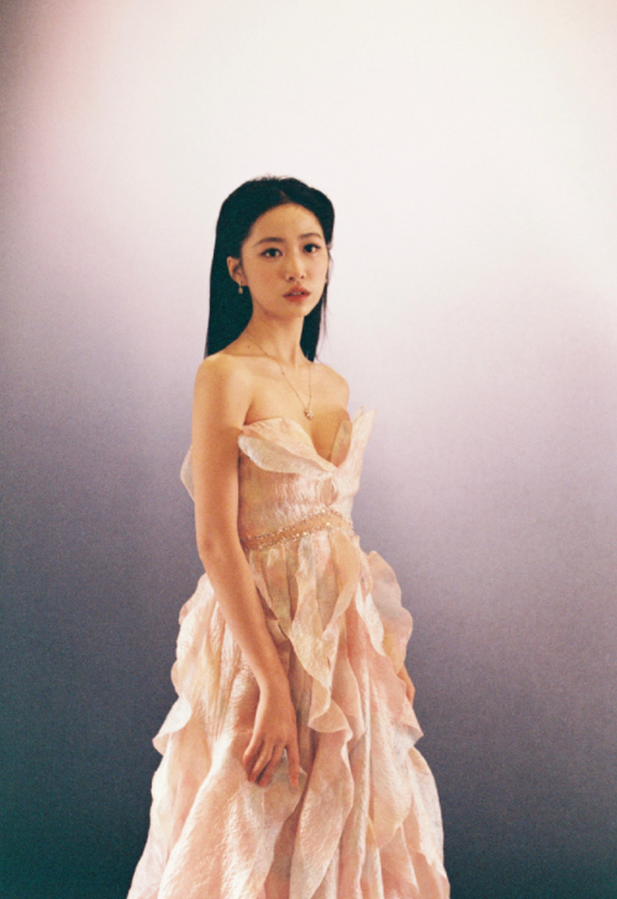 杨肸子的夏日花裙子