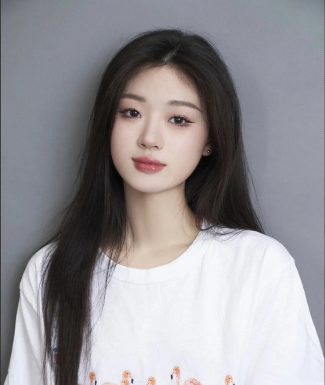 1,张碧晨—————天津外国语大学法语专业 2,梁博——————剂种